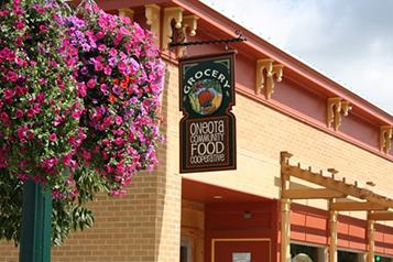 location-photo-oneota-community-co-op.jpg