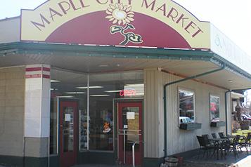 location-photo-maple-city-market.jpg